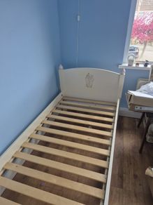 Single bed frame and mattress 90 x 200
