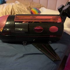 LOL plane with 4 dolls