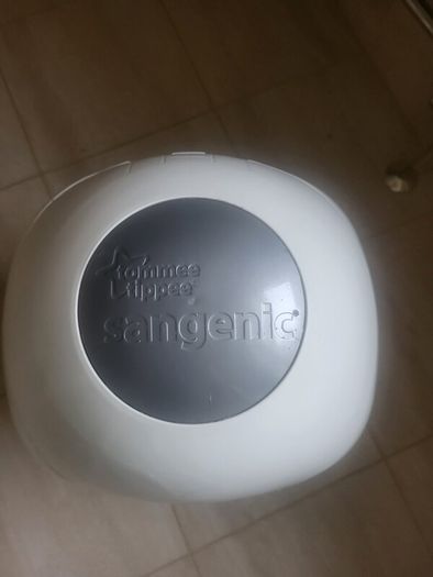 Tommee Tippee Sangenic nappy bins x 2 5euro each