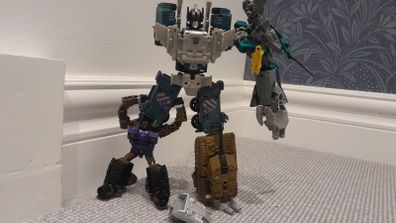 Transformers combiner wars combaticons Bruticus