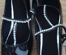 New Zara girl's flat shoes size 34