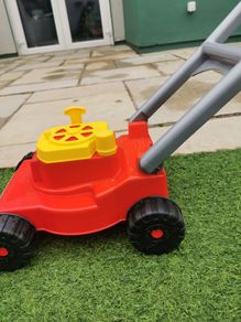 Lawnmower toy