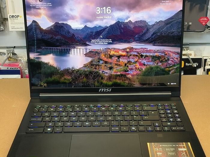 MSI Stealth A16 AI Gaming Laptop | 16" QHD+ 240Hz 400 nits Screen | Intel Core Ultra 9 285H | NVIDIA GeForce RTX 5070 | 32GB RAM | 1TB  SSD | Windows 11 Home