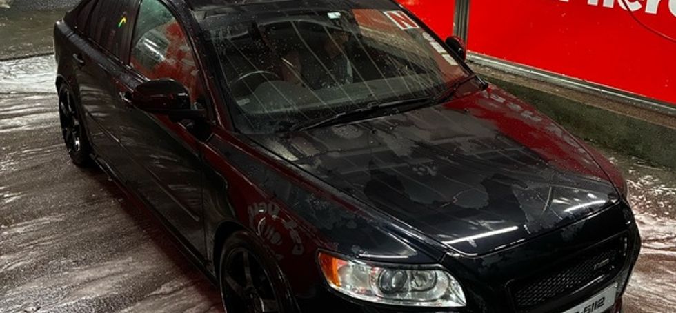 breaking 2010 Volvo 40 Series