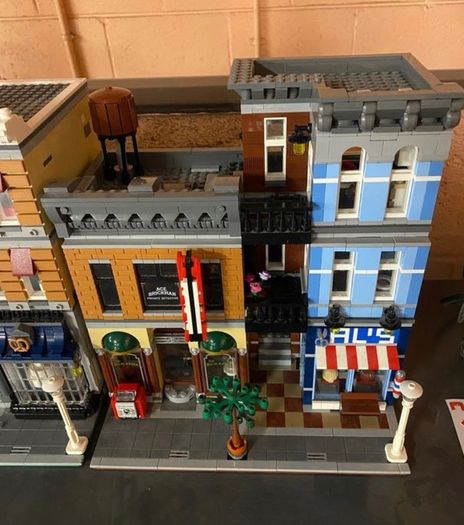 Lego Creator sets 10255 and 10246