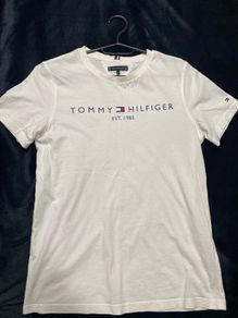 tommy hilfiger Tee shirts