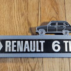 1970s Renault 6 Badge