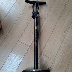 Floor pump