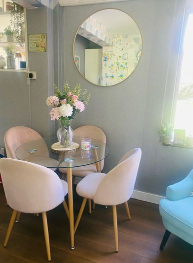 glass kitchrn table