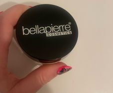 Bella Pierre mineral foundation