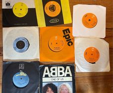 Joblot 8 ABBA singles p&P included
