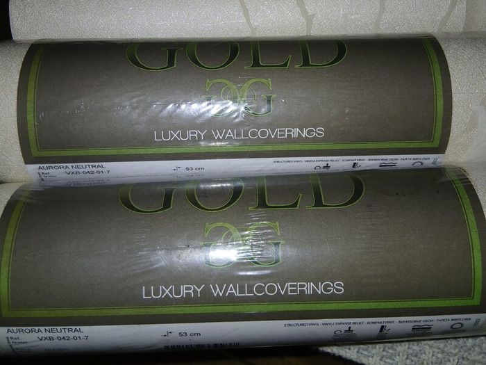 Two rolls Wallpaper 20 euro for both