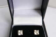Vintage 14K Sold Yellow Gold Cushion Cut Cubic Zirconia Stud Earrings 0,88g