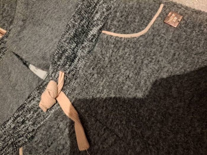 Carrement Beau designer girls warm tracksuit 4-5