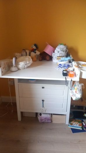 Sundvik IKEA changing table