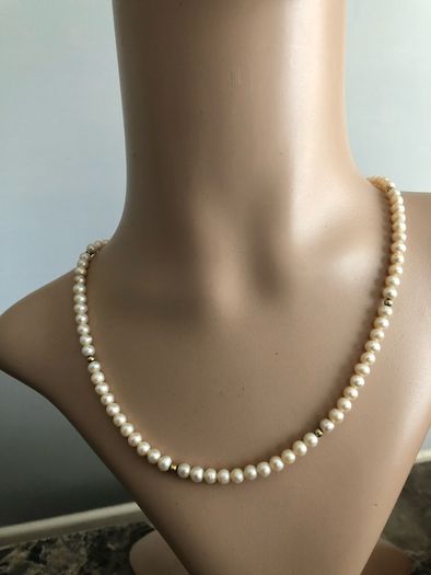 pearl necklace