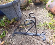 hanging basket bracket