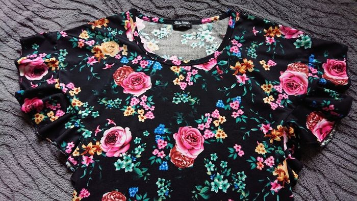 E4 SALE!!  Indulgence Dress. Size 10