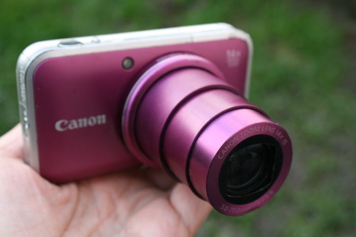 Canon Power Shot SX210 IS 14.1MP Digital Camera