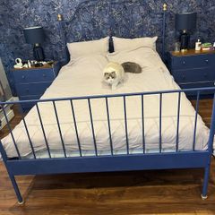 Double bed frame