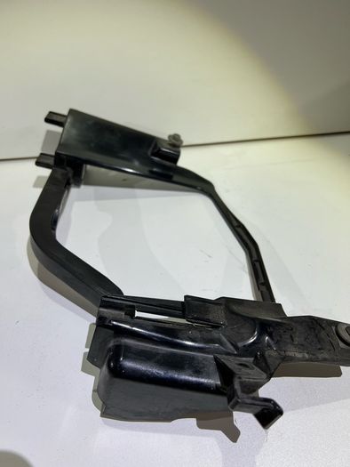 Bmw 5 Series E60 E61 Front Left Side Headlight Bracket 15873700