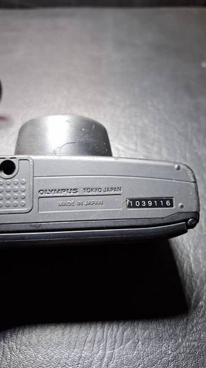 Olympus  SuperZoom 2800 Point & Shoot 35mm Film Camera READ!