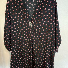 Long top -  Black with red hearts