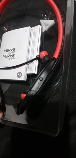 earphone for cycling. NO charging cable