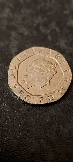 5 x coins,,,sold as is ,see pictures for condition, price includes post to anywhere in Ireland thank you, for the 5