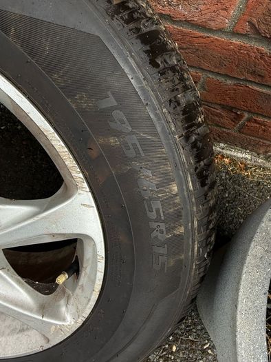Peugeot 208 alloys 16in (2) only with four winter tyres 195/65R15