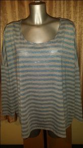 Liz Claiborne Brand new oversize grey/blue top size 2X would fit plus size ladies Postage included
