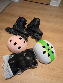 Roller Blades (Size 37) + Safety Kit (Size S) + 2 Helmets