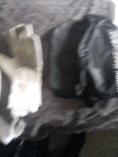 goalkeeper gloves