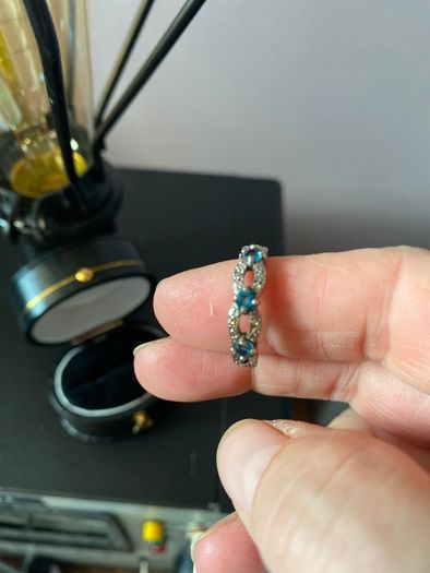 ring white gold sapphire and diamond rind