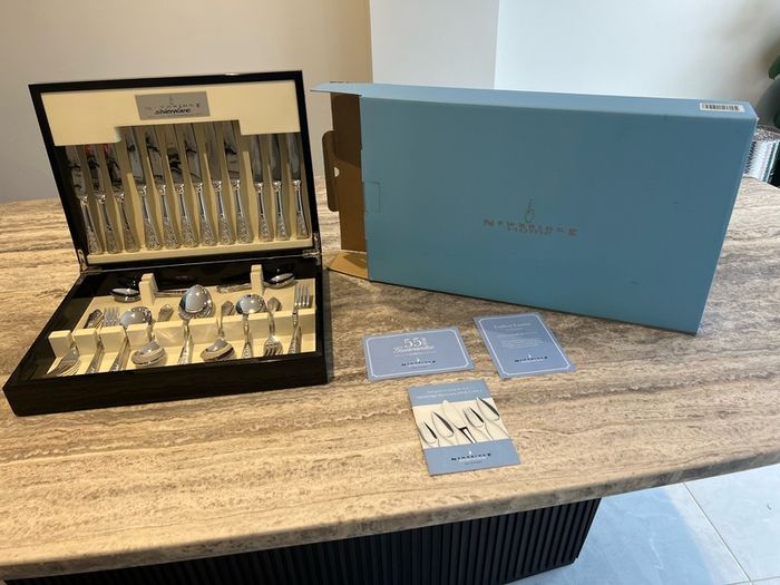 44 Piece Silver Newbridge Silverware Canteen Set