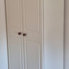 Cream wardrobe and matching headboard
