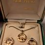 Vintage 18ct gold plated claddagh set Image 2
