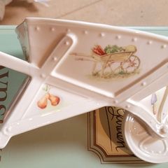 Aynsley Edwardian Kitchen Garden Wheelbarrow Ornament