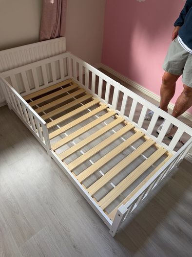 Toddler floor bed