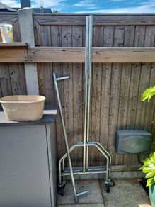 clothes rail on wheels