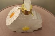 Daisy bottle scented liquid hand soap