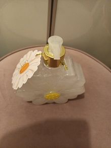 Daisy bottle scented liquid hand soap
