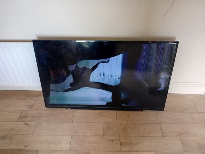 Bikes + 50" Smart Toshiba  Tv
