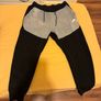 NIKE tech fleece Image 3
