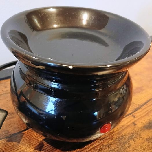 Hosley Glossy Black Ceramic Electric Wax Melt Burner