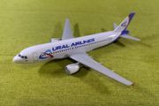 Ural Airlines 1:200 scale model airplane, Airbus A320 aircraft, NEW, made by LUPA Models