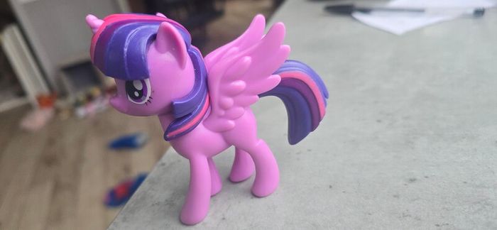 Princess Twilight Sparkle 3 inch Solid Vinyl MLP G4 My Little Pony