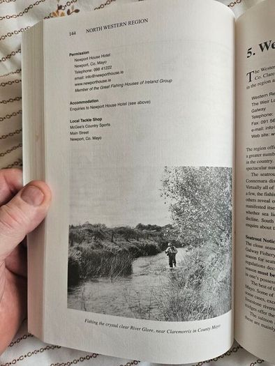 Rivers Of Ireland. A Flyfisher's Guide.  By Peter O'reilly. Hardback With Dustjacket In Good Condition. See Photos For Same.