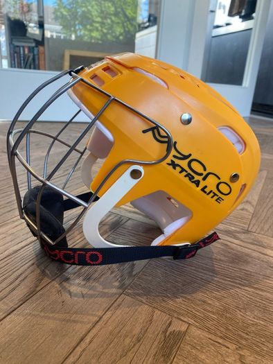 hurling helmet (micro) size medium