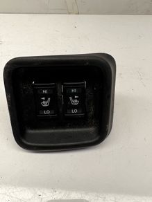 NISSAN JUKE F15 Front Seats Heating Switch Button Panel 2017 A2l4b210s